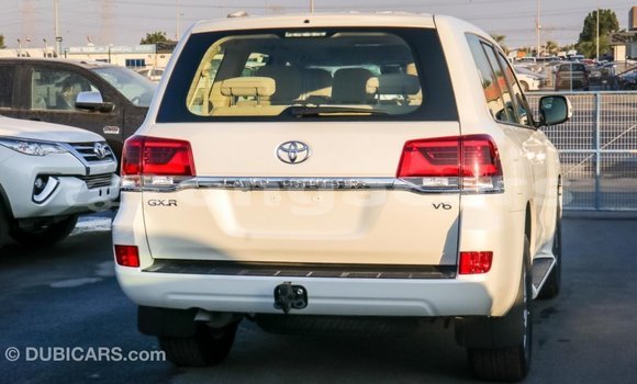 Acheter Import Voiture Toyota Land Cruiser Blanc à Import - Dubai, Eua Acheter Import Voiture Toyota Land Cruiser Blanc à Import - Dubai, Eua