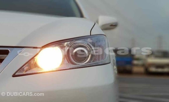 Buy Import Lexus ES White Car in Import - Dubai in Eua Buy Import Lexus ES White Car in Import - Dubai in Eua