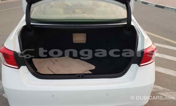 Buy Import Lexus ES White Car in Import - Dubai in Eua Buy Import Lexus ES White Car in Import - Dubai in Eua