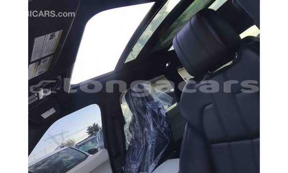 Acheter Import Voiture Land Rover Range Rover Blanc à Import - Dubai, Eua Acheter Import Voiture Land Rover Range Rover Blanc à Import - Dubai, Eua