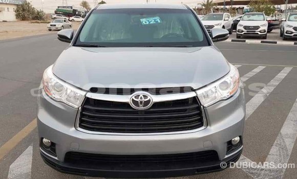 Acheter Import Voiture Toyota Highlander Autre à Import - Dubai, Eua Acheter Import Voiture Toyota Highlander Autre à Import - Dubai, Eua