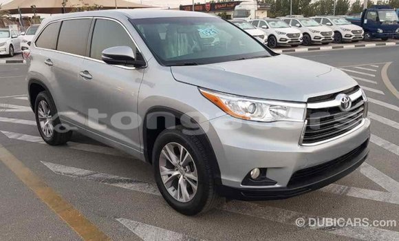 Acheter Import Voiture Toyota Highlander Autre à Import - Dubai, Eua Acheter Import Voiture Toyota Highlander Autre à Import - Dubai, Eua