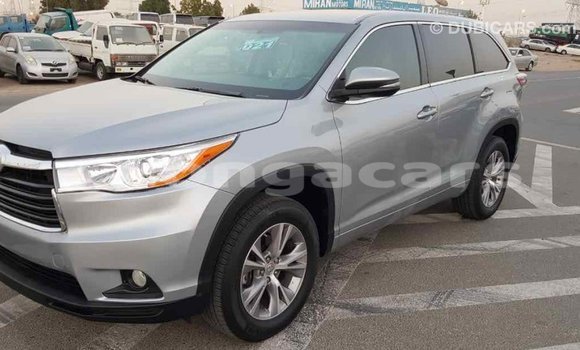 Acheter Import Voiture Toyota Highlander Autre à Import - Dubai, Eua Acheter Import Voiture Toyota Highlander Autre à Import - Dubai, Eua
