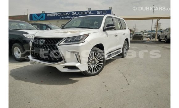 Acheter Import Voiture Lexus LX Blanc à Import - Dubai, Eua Acheter Import Voiture Lexus LX Blanc à Import - Dubai, Eua