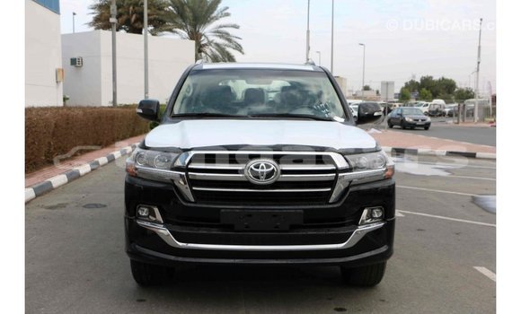 Acheter Import Voiture Toyota Land Cruiser Noir à Import - Dubai, Eua Acheter Import Voiture Toyota Land Cruiser Noir à Import - Dubai, Eua