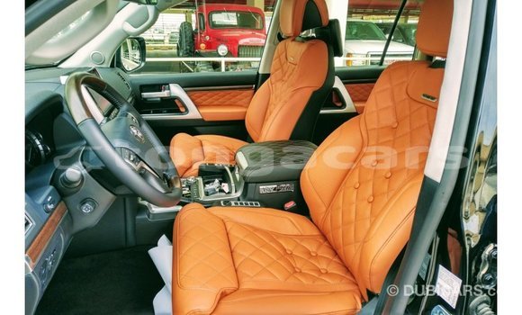 Acheter Import Voiture Toyota Land Cruiser Noir à Import - Dubai, Eua Acheter Import Voiture Toyota Land Cruiser Noir à Import - Dubai, Eua