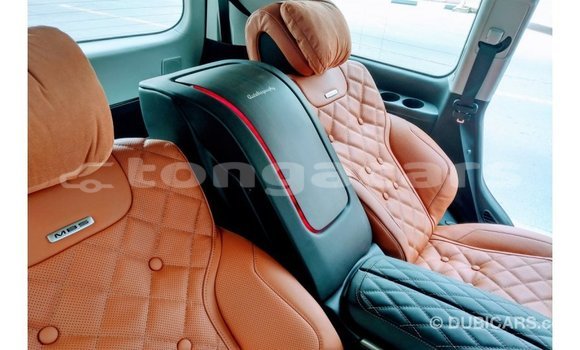 Acheter Import Voiture Toyota Land Cruiser Noir à Import - Dubai, Eua Acheter Import Voiture Toyota Land Cruiser Noir à Import - Dubai, Eua