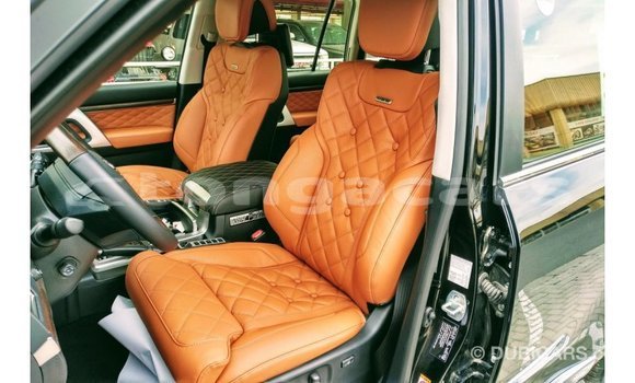Acheter Import Voiture Toyota Land Cruiser Noir à Import - Dubai, Eua Acheter Import Voiture Toyota Land Cruiser Noir à Import - Dubai, Eua