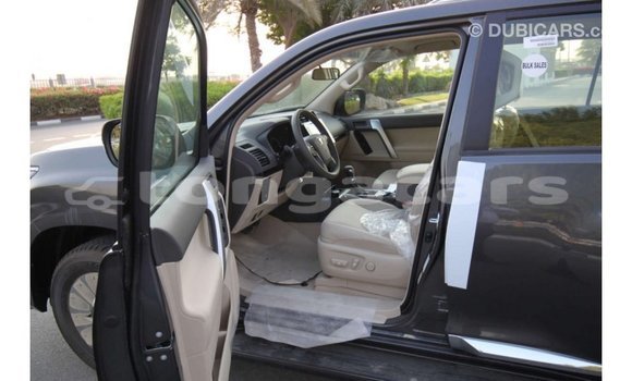 Acheter Import Voiture Toyota Prado Autre à Import - Dubai, Eua Acheter Import Voiture Toyota Prado Autre à Import - Dubai, Eua