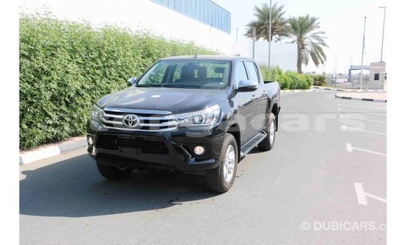 Acheter Import Voiture Toyota Hilux Noir à Import - Dubai, Eua Acheter Import Voiture Toyota Hilux Noir à Import - Dubai, Eua