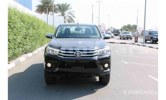 Acheter Import Voiture Toyota Hilux Noir à Import - Dubai, Eua Acheter Import Voiture Toyota Hilux Noir à Import - Dubai, Eua