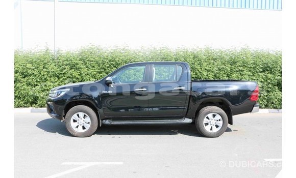 Acheter Import Voiture Toyota Hilux Noir à Import - Dubai, Eua Acheter Import Voiture Toyota Hilux Noir à Import - Dubai, Eua