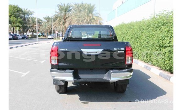 Acheter Import Voiture Toyota Hilux Noir à Import - Dubai, Eua Acheter Import Voiture Toyota Hilux Noir à Import - Dubai, Eua