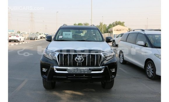 Acheter Import Voiture Toyota Prado Noir à Import - Dubai, Eua Acheter Import Voiture Toyota Prado Noir à Import - Dubai, Eua