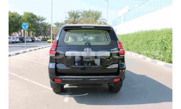 Acheter Import Voiture Toyota Prado Noir à Import - Dubai, Eua Acheter Import Voiture Toyota Prado Noir à Import - Dubai, Eua