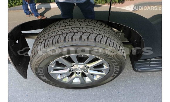 Acheter Import Voiture Toyota Prado Blanc à Import - Dubai, Eua Acheter Import Voiture Toyota Prado Blanc à Import - Dubai, Eua