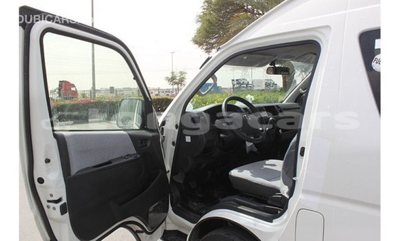 Acheter Import Voiture Toyota Hiace Blanc à Import - Dubai, Eua Acheter Import Voiture Toyota Hiace Blanc à Import - Dubai, Eua