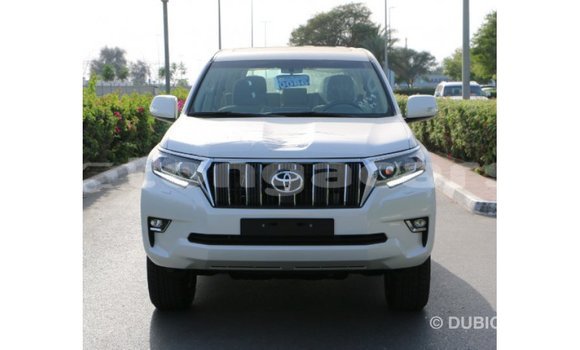 Acheter Import Voiture Toyota Prado Blanc à Import - Dubai, Eua Acheter Import Voiture Toyota Prado Blanc à Import - Dubai, Eua
