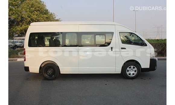 Acheter Import Voiture Toyota Hiace Blanc à Import - Dubai, Eua Acheter Import Voiture Toyota Hiace Blanc à Import - Dubai, Eua
