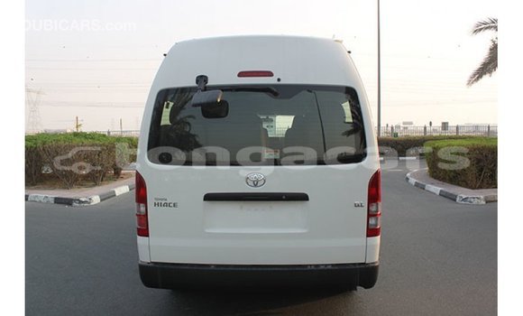 Acheter Import Voiture Toyota Hiace Blanc à Import - Dubai, Eua Acheter Import Voiture Toyota Hiace Blanc à Import - Dubai, Eua