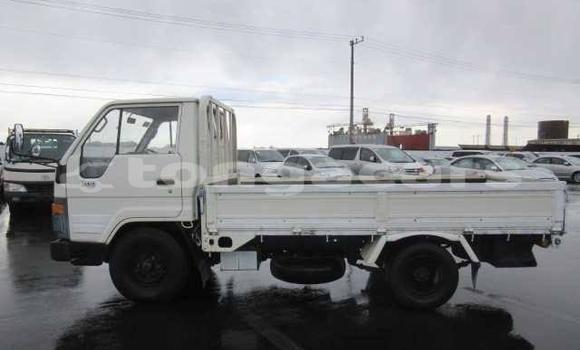 Acheter Occasion Voiture Toyota Dyna Autre à Pangai, Ha'apai Acheter Occasion Voiture Toyota Dyna Autre à Pangai, Ha'apai