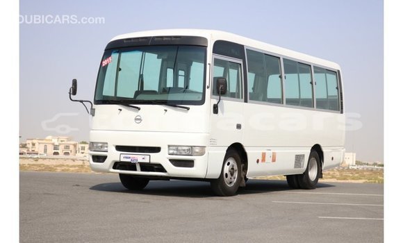 Acheter Import Voiture Nissan 350Z Blanc à Import - Dubai, Eua Acheter Import Voiture Nissan 350Z Blanc à Import - Dubai, Eua