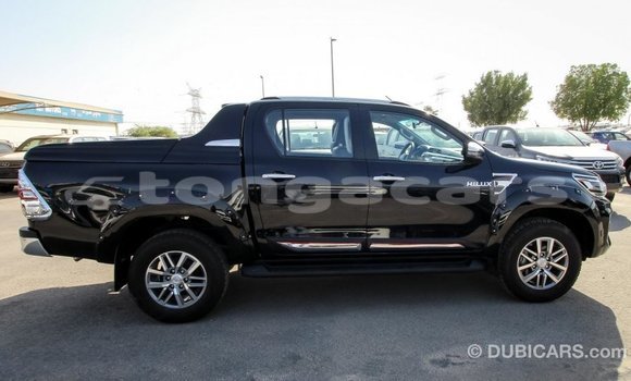 Acheter Import Voiture Toyota Hilux Noir à Import - Dubai, Eua Acheter Import Voiture Toyota Hilux Noir à Import - Dubai, Eua