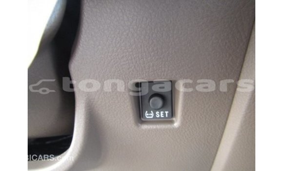 Acheter Import Voiture Toyota Land Cruiser Blanc à Import - Dubai, Eua Acheter Import Voiture Toyota Land Cruiser Blanc à Import - Dubai, Eua