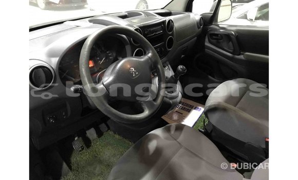 Acheter Import Voiture Peugeot Partner Blanc à Import - Dubai, Eua Acheter Import Voiture Peugeot Partner Blanc à Import - Dubai, Eua