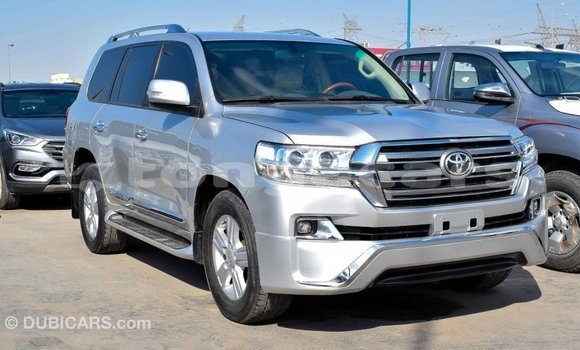 Acheter Import Voiture Toyota Land Cruiser Autre à Import - Dubai, Eua Acheter Import Voiture Toyota Land Cruiser Autre à Import - Dubai, Eua