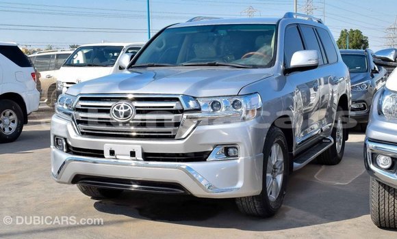Acheter Import Voiture Toyota Land Cruiser Autre à Import - Dubai, Eua Acheter Import Voiture Toyota Land Cruiser Autre à Import - Dubai, Eua