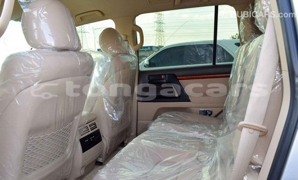 Acheter Import Voiture Toyota Land Cruiser Autre à Import - Dubai, Eua Acheter Import Voiture Toyota Land Cruiser Autre à Import - Dubai, Eua