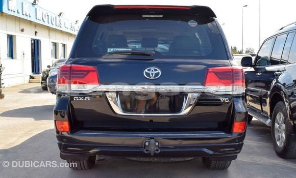 Acheter Import Voiture Toyota Land Cruiser Noir à Import - Dubai, Eua Acheter Import Voiture Toyota Land Cruiser Noir à Import - Dubai, Eua