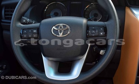 Acheter Import Voiture Toyota Fortuner Blanc à Import - Dubai, Eua Acheter Import Voiture Toyota Fortuner Blanc à Import - Dubai, Eua
