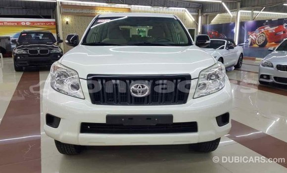 Acheter Import Voiture Toyota Prado Blanc à Import - Dubai, Eua Acheter Import Voiture Toyota Prado Blanc à Import - Dubai, Eua