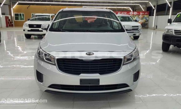 Acheter Import Voiture Kia Carnival Autre à Import - Dubai, Eua Acheter Import Voiture Kia Carnival Autre à Import - Dubai, Eua