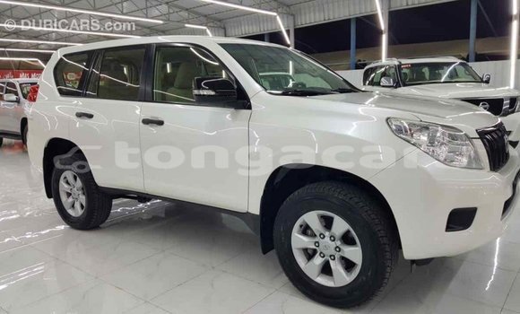Acheter Import Voiture Toyota Prado Blanc à Import - Dubai, Eua Acheter Import Voiture Toyota Prado Blanc à Import - Dubai, Eua