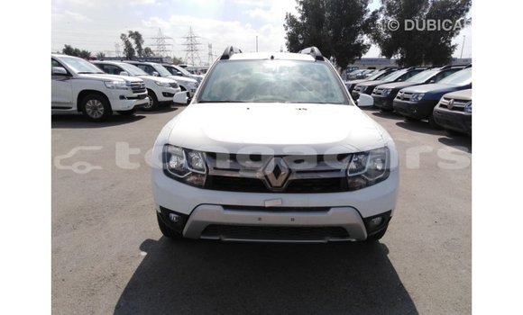 Acheter Import Voiture Renault Duster Blanc à Import - Dubai, Eua Acheter Import Voiture Renault Duster Blanc à Import - Dubai, Eua