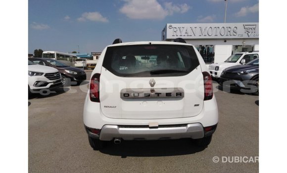 Acheter Import Voiture Renault Duster Blanc à Import - Dubai, Eua Acheter Import Voiture Renault Duster Blanc à Import - Dubai, Eua