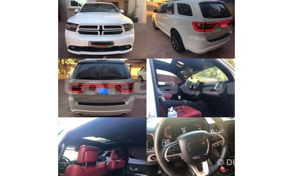 Acheter Import Voiture Dodge Durango Blanc à Import - Dubai, Eua