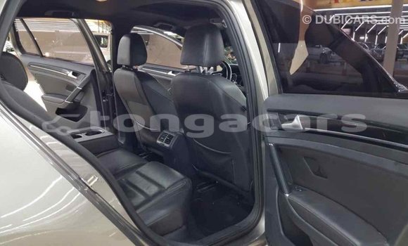 Acheter Import Voiture Volkswagen Golf Autre à Import - Dubai, Eua Acheter Import Voiture Volkswagen Golf Autre à Import - Dubai, Eua