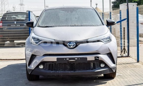Acheter Import Voiture Toyota C-HR Autre à Import - Dubai, Eua Acheter Import Voiture Toyota C-HR Autre à Import - Dubai, Eua