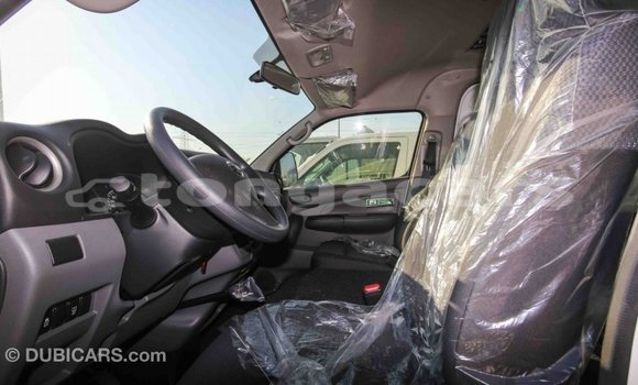 Acheter Import Voiture Nissan 350Z Blanc à Import - Dubai, Eua Acheter Import Voiture Nissan 350Z Blanc à Import - Dubai, Eua