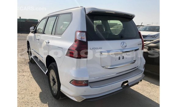 Acheter Import Voiture Lexus GX Blanc à Import - Dubai, Eua Acheter Import Voiture Lexus GX Blanc à Import - Dubai, Eua