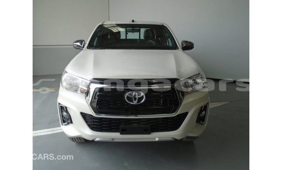 Buy Import Toyota Hilux White Car in Import - Dubai in Eua Buy Import Toyota Hilux White Car in Import - Dubai in Eua