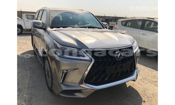 Acheter Import Voiture Lexus LX Autre à Import - Dubai, Eua Acheter Import Voiture Lexus LX Autre à Import - Dubai, Eua