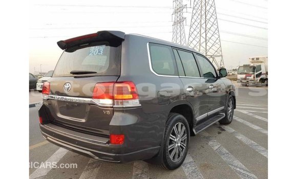 Buy Import Toyota Land Cruiser Other Car in Import - Dubai in Eua Buy Import Toyota Land Cruiser Other Car in Import - Dubai in Eua
