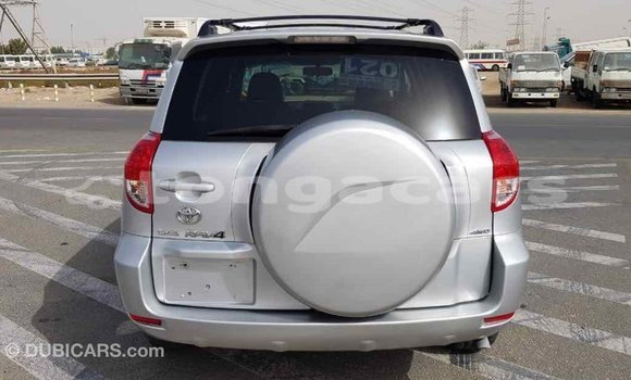 Acheter Import Voiture Toyota RAV4 Autre à Import - Dubai, Eua Acheter Import Voiture Toyota RAV4 Autre à Import - Dubai, Eua