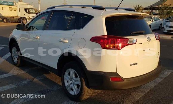 Buy Import Toyota RAV4 White Car in Import - Dubai in Eua Buy Import Toyota RAV4 White Car in Import - Dubai in Eua