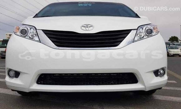 Buy Import Toyota Sienna White Car in Import - Dubai in Eua Buy Import Toyota Sienna White Car in Import - Dubai in Eua